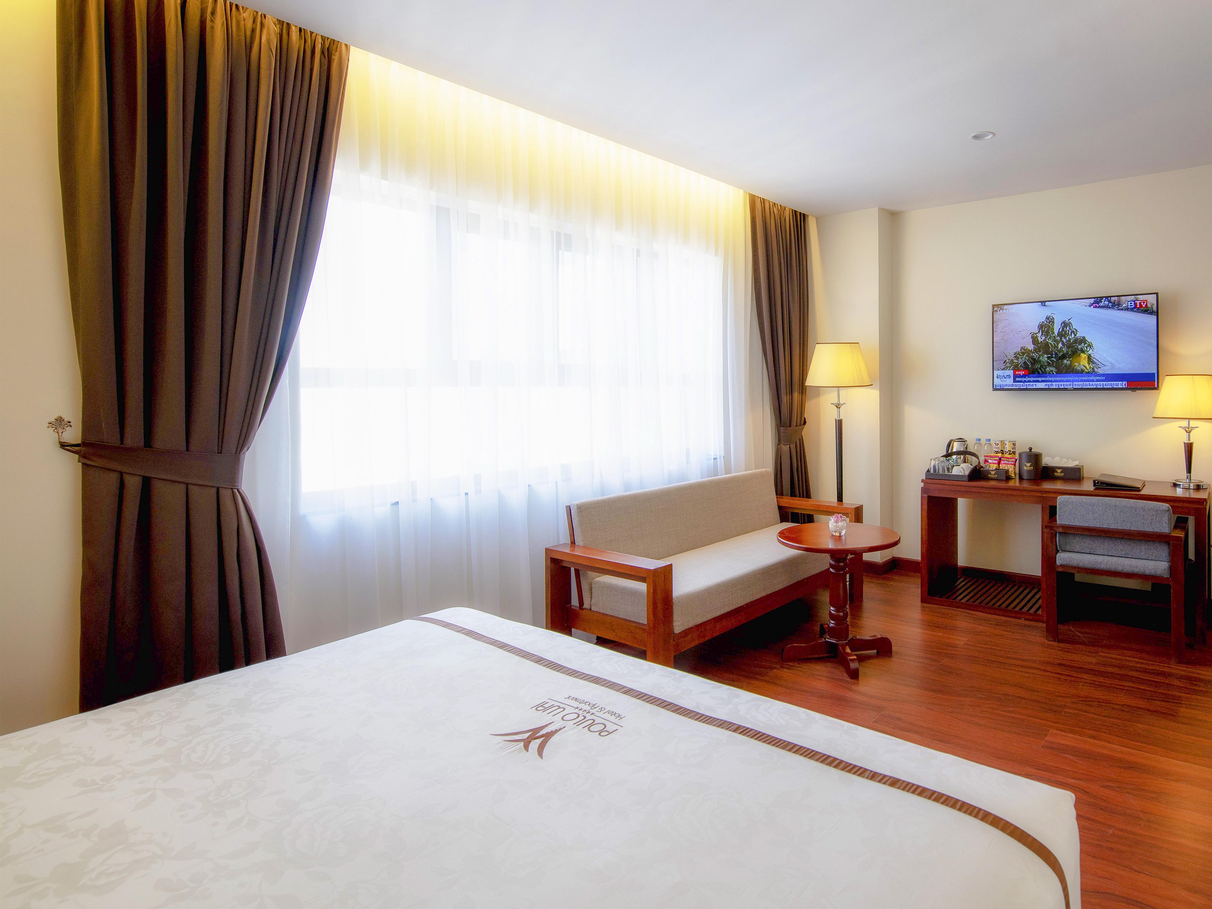 Poulo Wai Hotel & Apartment Phnom Penh Bagian luar foto