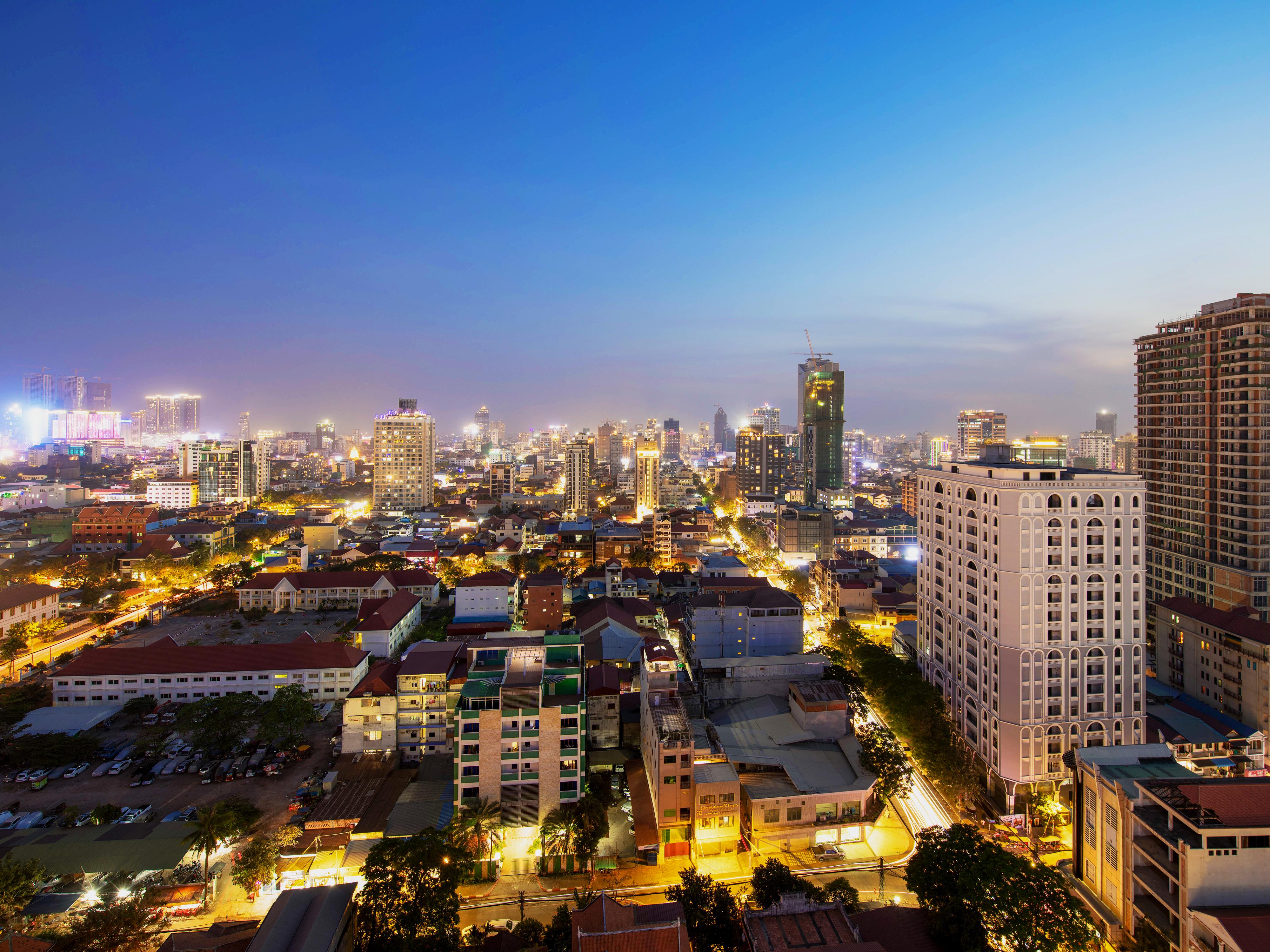 Poulo Wai Hotel & Apartment Phnom Penh Bagian luar foto