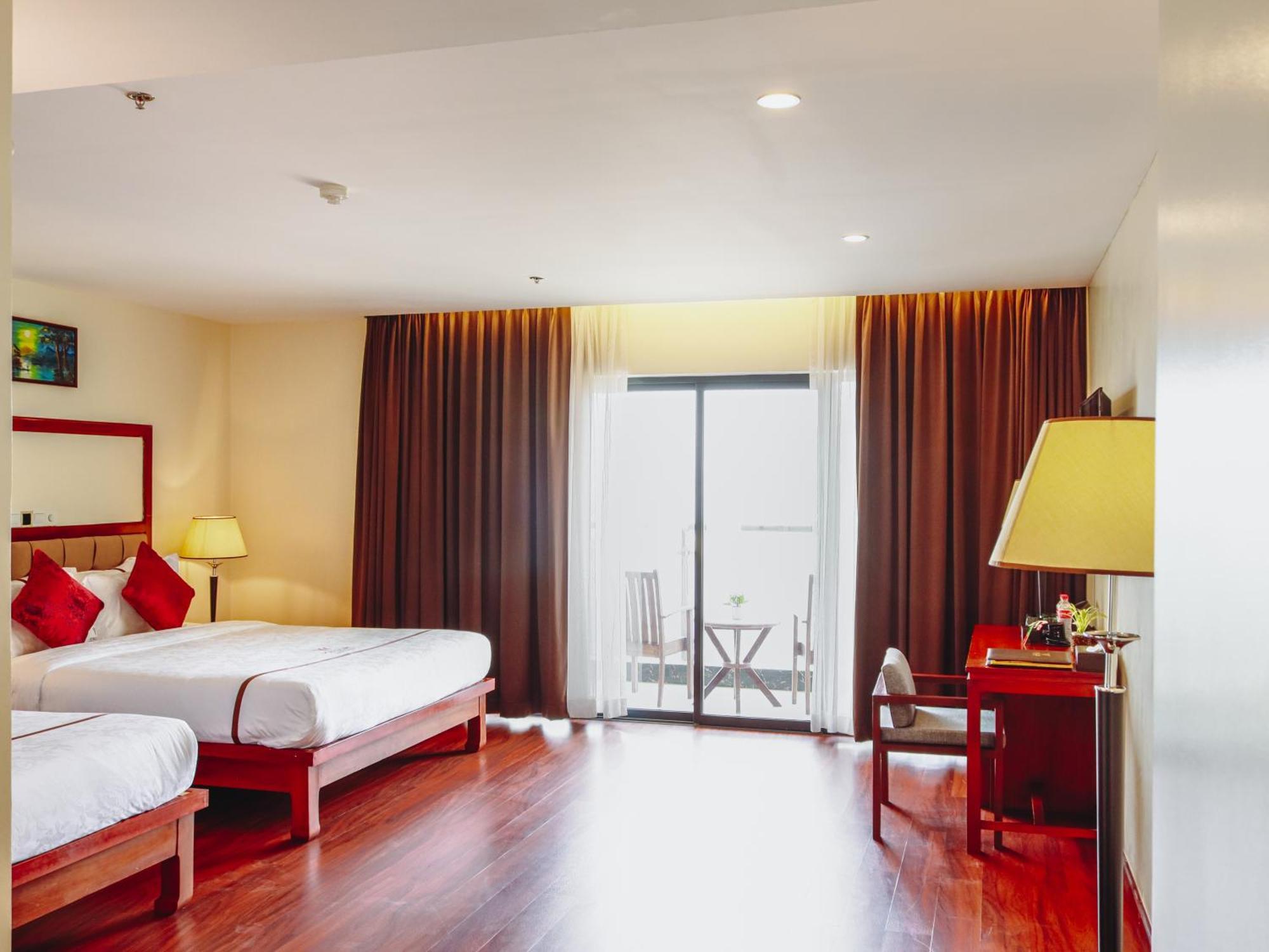 Poulo Wai Hotel & Apartment Phnom Penh Bagian luar foto